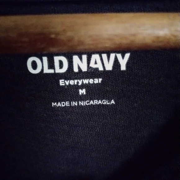 Old Navy Dark Gray Everywear Tee With Vibrant Floral Graphic And Rounded Hem SzM - Picture 4 of 4